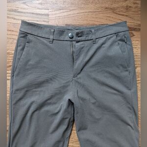 Lululemon ABC Commission Pant Slim, Size 30/32, Warpstreme Fabric, Tan/Trench